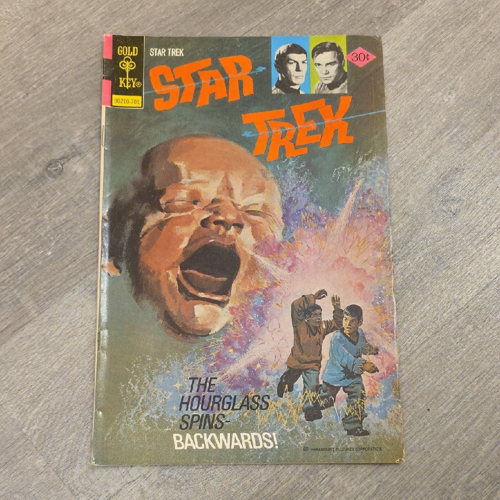 Star Trek Comic Book - The Hourglass Spins Backwards